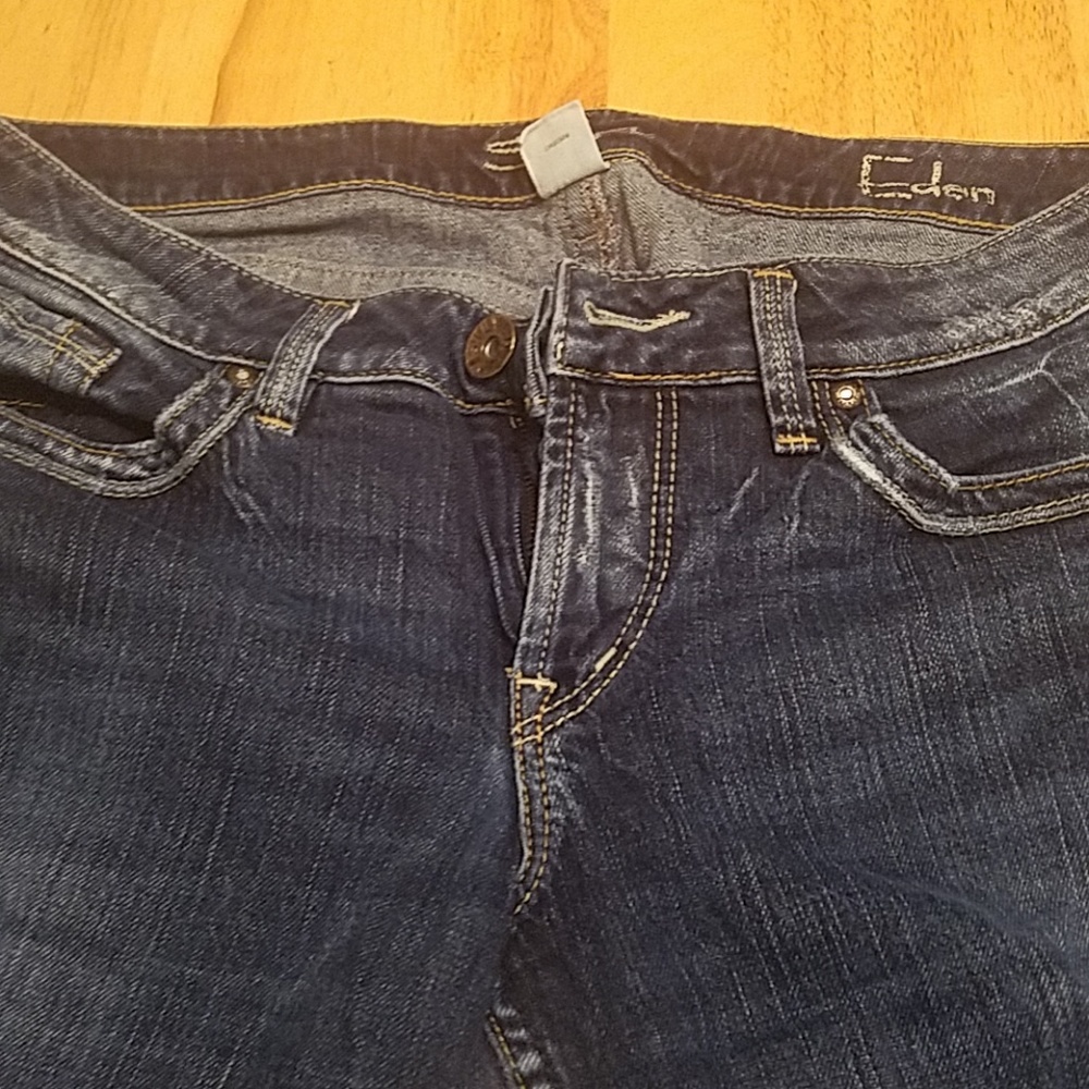 Silver Jeans - Picture 2 of 4